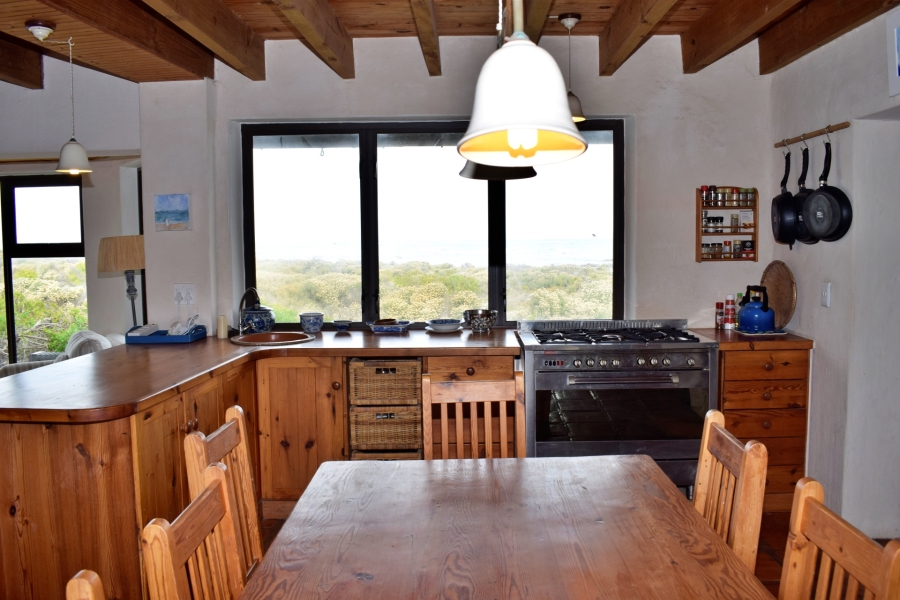 6 Bedroom Property for Sale in Suiderstrand Western Cape